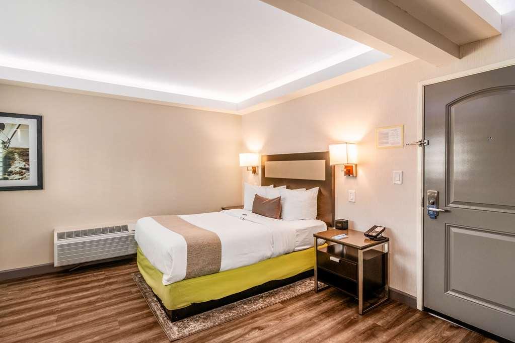 Inn At 50 - Long Beach Convention Center חדר תמונה