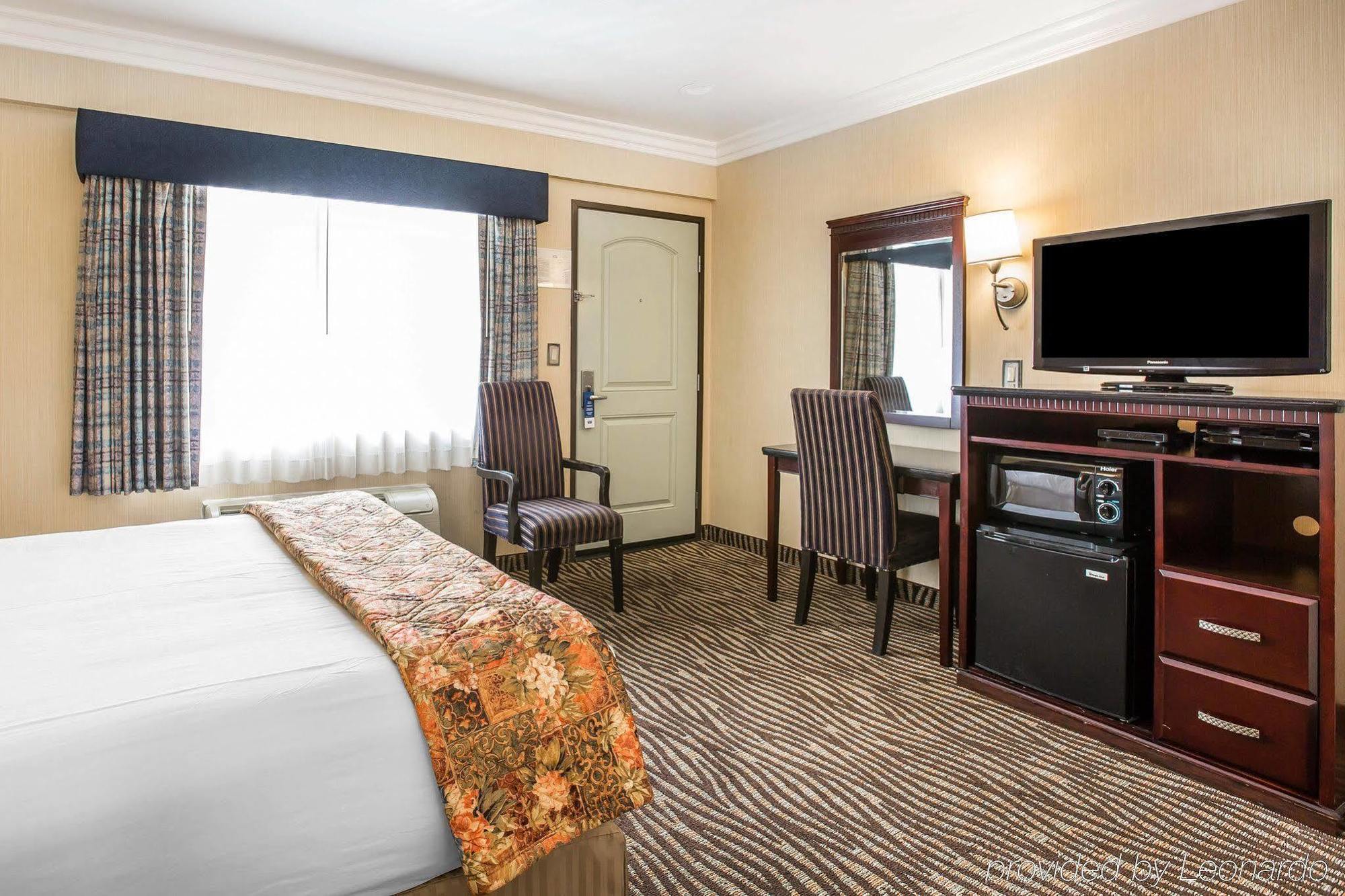 Inn At 50 - Long Beach Convention Center מראה חיצוני תמונה