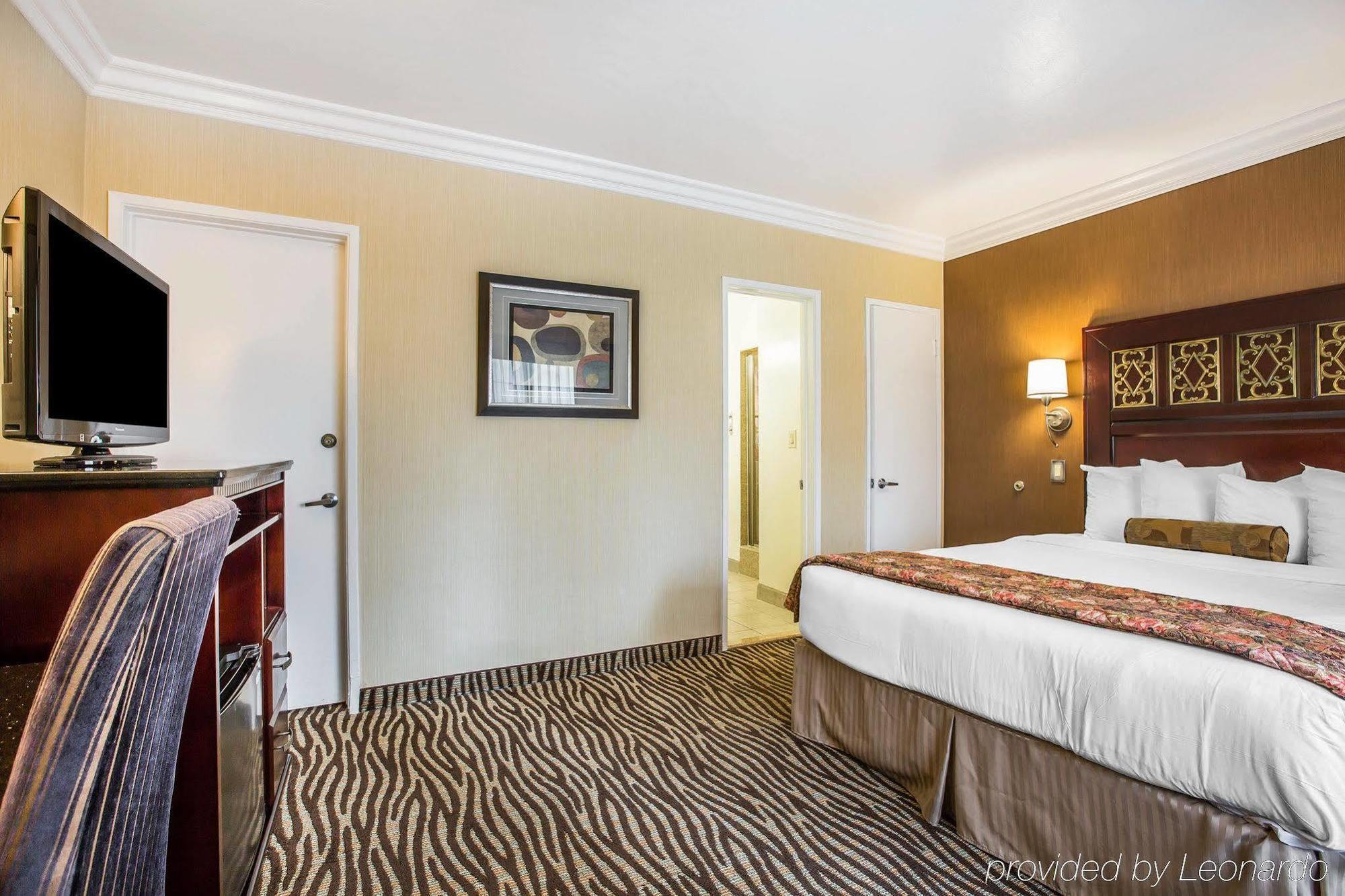 Inn At 50 - Long Beach Convention Center מראה חיצוני תמונה