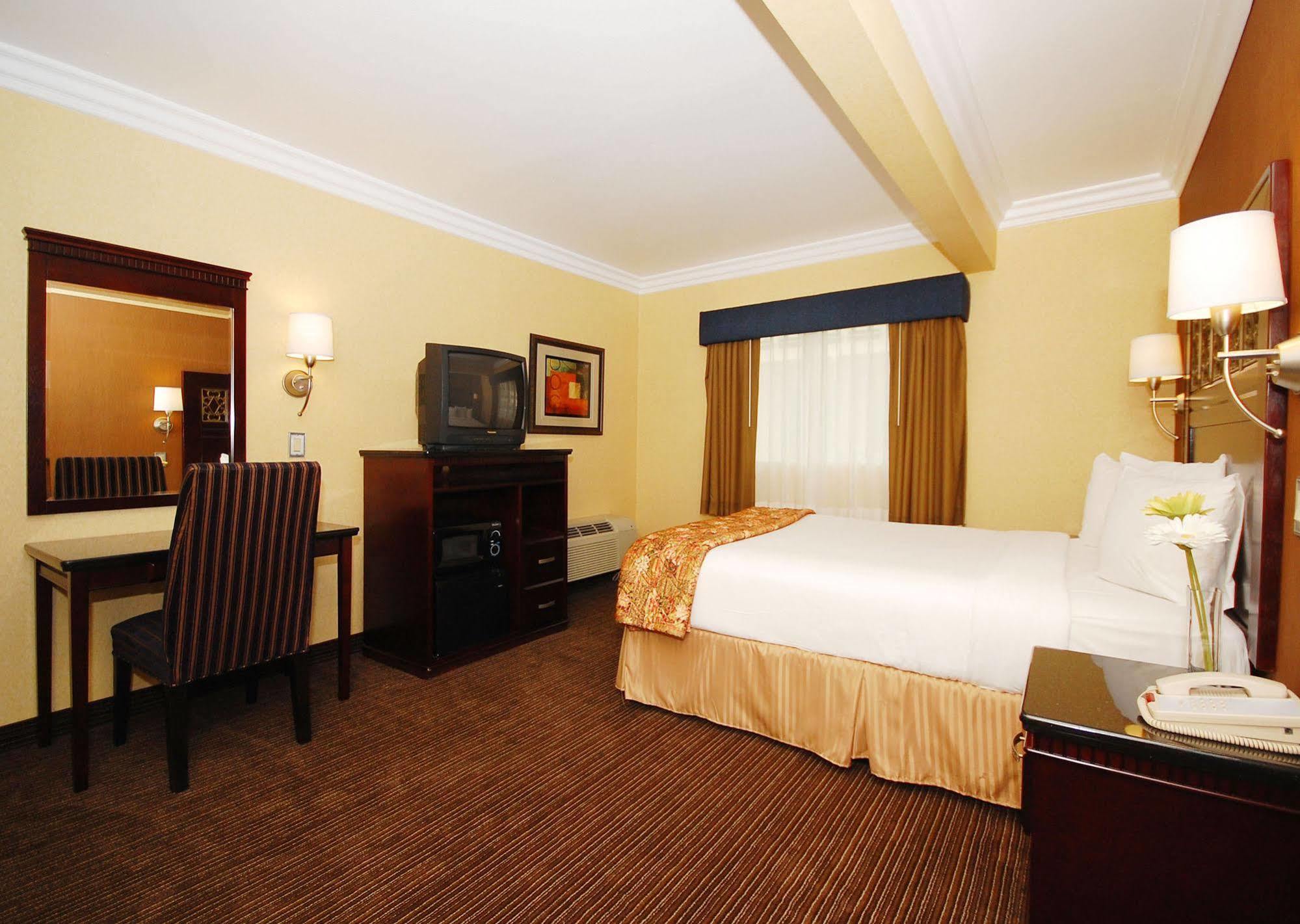 Inn At 50 - Long Beach Convention Center מראה חיצוני תמונה